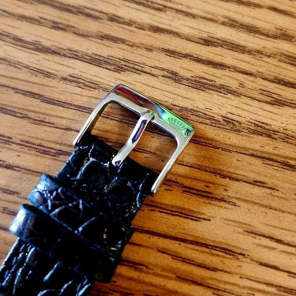 JUICY COUTURE Double Wrap Leather and Crystal Vintage Watch VINTAGE INSPIRED - Picture 7 of 10